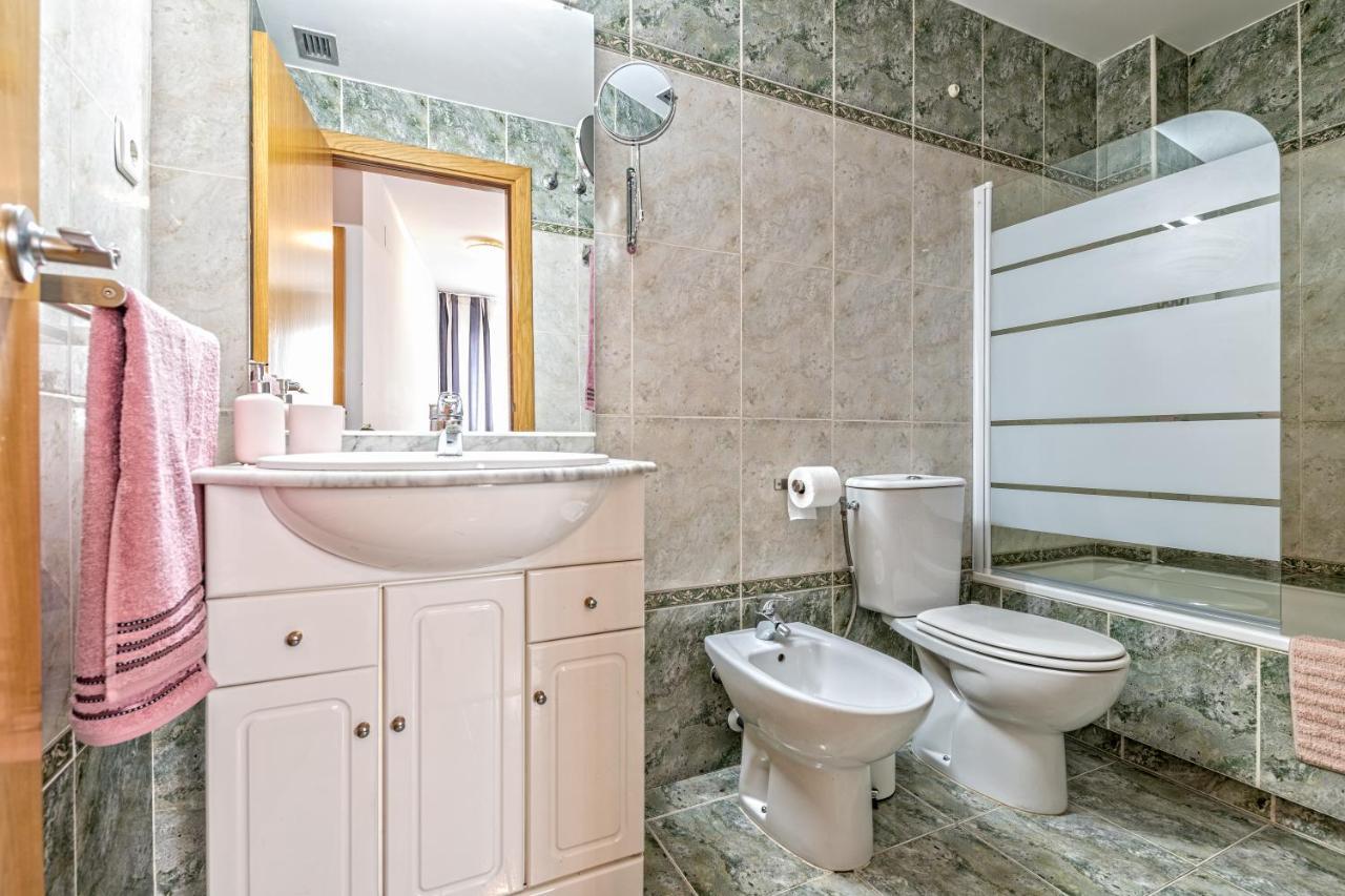 Calido Apartamento Con Piscina En Barcelona ريبوييت المظهر الخارجي الصورة