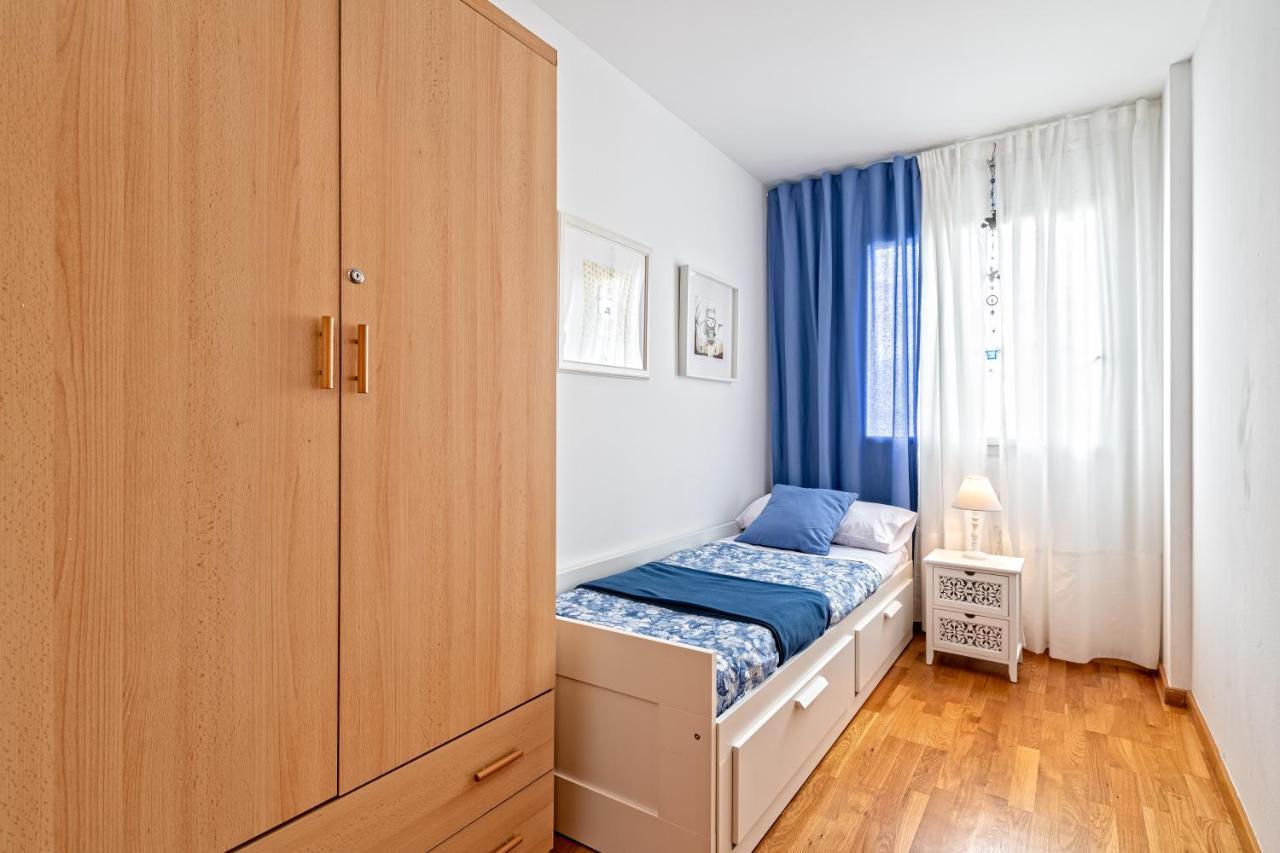 Calido Apartamento Con Piscina En Barcelona ريبوييت المظهر الخارجي الصورة