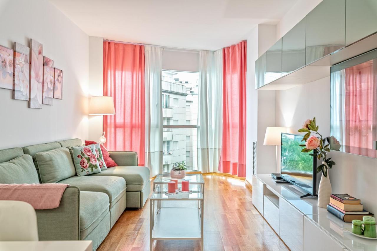 Calido Apartamento Con Piscina En Barcelona ريبوييت المظهر الخارجي الصورة