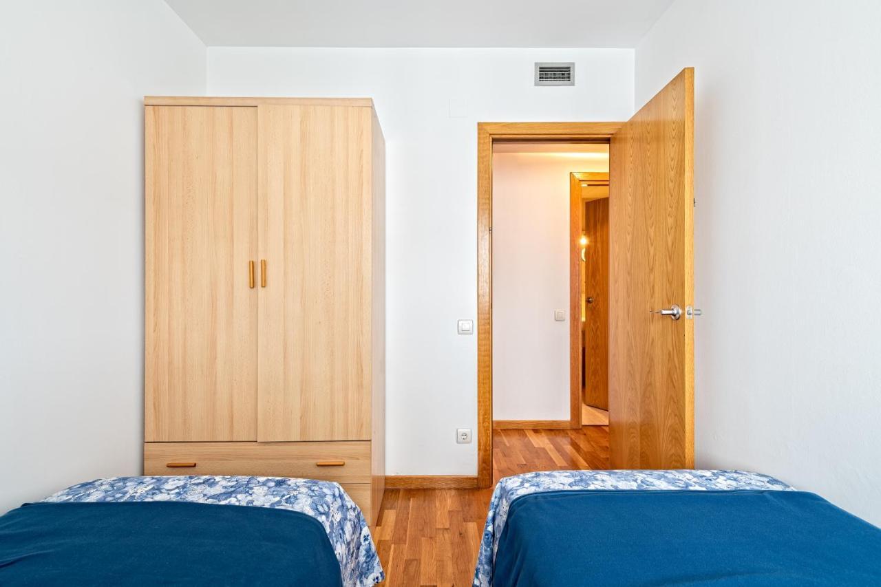 Calido Apartamento Con Piscina En Barcelona ريبوييت المظهر الخارجي الصورة