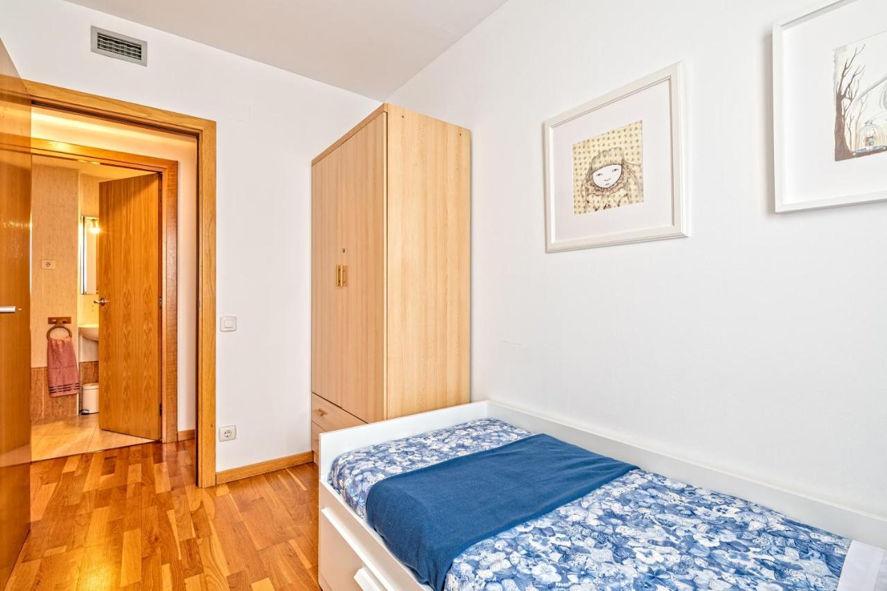 Calido Apartamento Con Piscina En Barcelona ريبوييت المظهر الخارجي الصورة